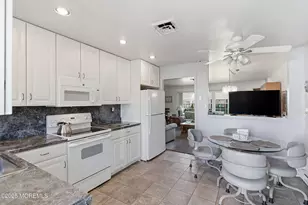 1169B Clydebank Ct, Lakewood, NJ 08701 - Photo 10