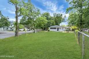 39 Bonair Dr, Brick, NJ 08724 - Photo 8