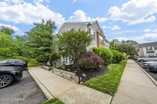 33 Oliver Ct, Freehold, NJ 07728 - Photo 24