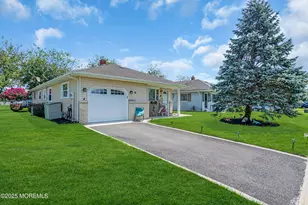 16 Goyave St, Toms River Township, NJ 08757 - Photo 2