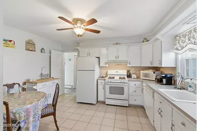 204 Neptune Place, Sea Girt, NJ 08750 - Photo 8