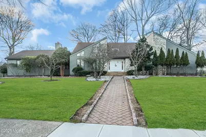 8 Ross Court, Oakhurst, NJ 07755 - Photo 2