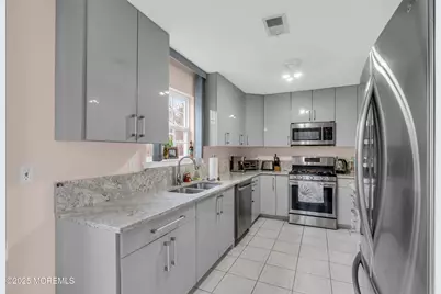 26 Buford Court, Tinton Falls, NJ 07753 - Photo 4