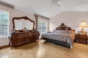 26 Buford Ct, Tinton Falls, NJ 07753 - Photo 12