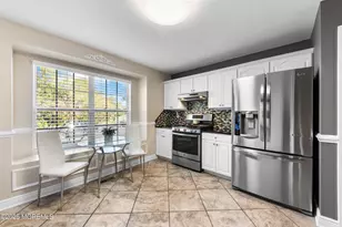 3305 Kapalua Ct, Freehold, NJ 07728 - Photo 14