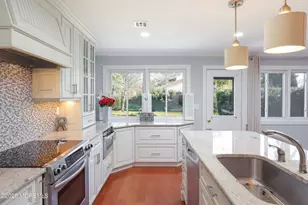 16 Concord Ct, Red Bank, NJ 07701 - Photo 6