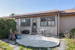 16 Concord Ct, Red Bank, NJ 07701 - Photo 4