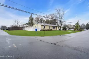 267 Emerald Dr, Brick, NJ 08723 - Photo 2