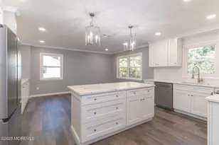 23 Burlington Ct, Toms River Township, NJ 08757 - Photo 6