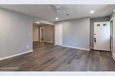 23 Burlington Court, Toms River Township, NJ 08757 - Photo 8