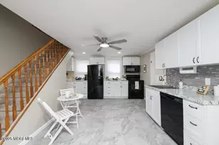 127 Sixth St, Hazlet Township, NJ 07734 - Photo 8