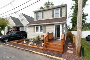 127 Sixth St, Hazlet Township, NJ 07734 - Photo 2