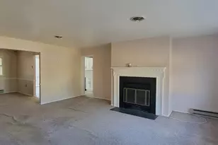 6 Holyoke Ct, Whiting, NJ 08759 - Photo 2