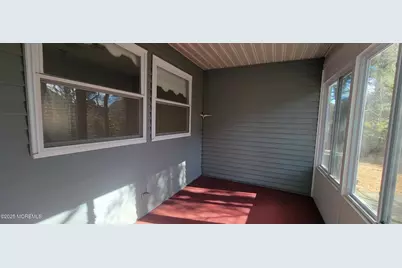 6 Holyoke Court, Whiting, NJ 08759 - Photo 10