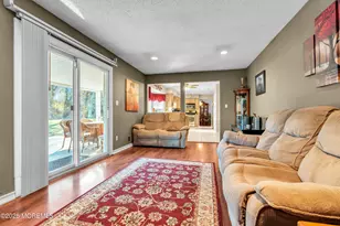 8 Hialeah Ct, Howell Township, NJ 07731 - Photo 18