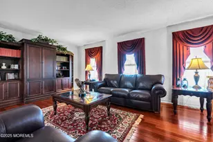 8 Hialeah Ct, Howell Township, NJ 07731 - Photo 8