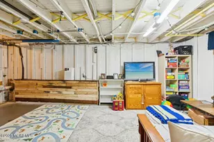 73 Jackson St, Freehold, NJ 07728 - Photo 18