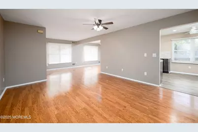 233 Cloverdale Drive, Lakewood, NJ 08701 - Photo 12