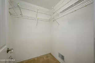 233 Cloverdale Dr, Lakewood, NJ 08701 - Photo 32