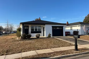 208 Bonaire Dr, Toms River Township, NJ 08757 - Photo 1