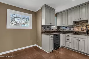 19 Helene Ct, Tinton Falls, NJ 07724 - Photo 6