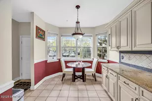 408 Blossom Cir, Dayton, NJ 08810 - Photo 4