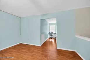 408 Blossom Cir, Dayton, NJ 08810 - Photo 18