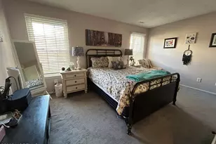 182 Tulip Ln, Freehold, NJ 07728 - Photo 16