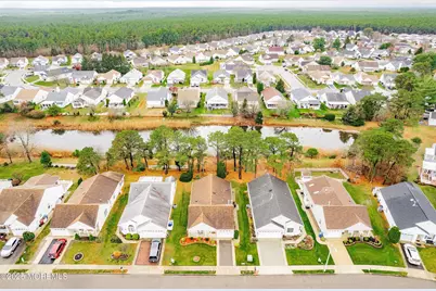 49 Stockport Drive, Toms River Township, NJ 08757 - Photo 4