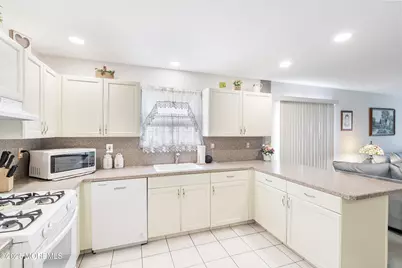 49 Stockport Drive, Toms River Township, NJ 08757 - Photo 12