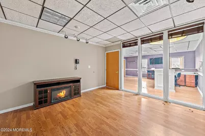 188 E Bergen Place, Red Bank, NJ 07701 - Photo 10