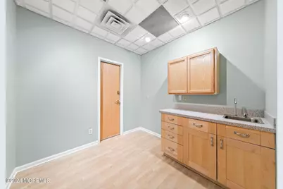 188 E Bergen Place, Red Bank, NJ 07701 - Photo 24