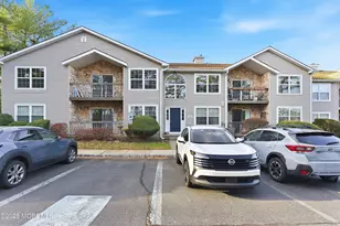 42 Diane Dr, Tinton Falls, NJ 07753 - Photo 2