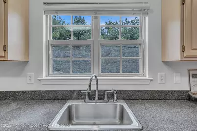 606 W Kennedy Boulevard, Lakewood, NJ 08701 - Photo 20