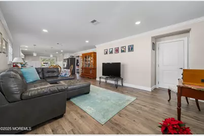 27 Montserrat Street, Toms River Township, NJ 08757 - Photo 4