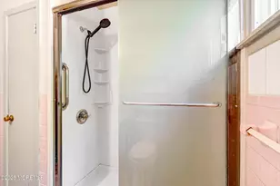 9 Jeanne Dr, Neptune Township, NJ 07753 - Photo 32