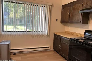 211 Covered Bridge Blvd, Manalapan Township, NJ 07726 - Photo 4