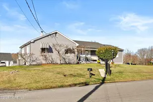 151 Walnford Rd, Allentown, NJ 08501 - Photo 2