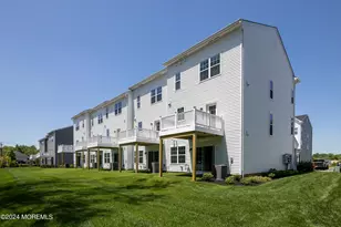 18 Crimson Dr, Manalapan Township, NJ 07726 - Photo 34