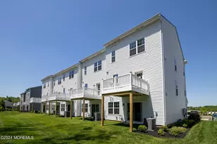 18 Crimson Dr, Manalapan Township, NJ 07726 - Photo 32