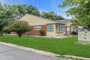 14 A Yorktowne Pkwy, Manchester Township, NJ 08759 - Photo 4