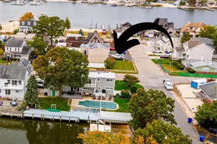 22 Queen Ann Rd, Brick, NJ 08723 - Photo 2