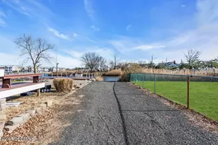 7 Manahassett Park Dr, Long Branch, NJ 07740 - Photo 16