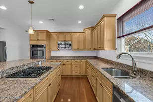 7 Manahassett Park Dr, Long Branch, NJ 07740 - Photo 30