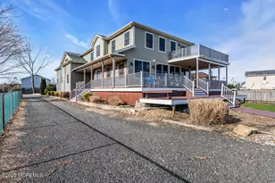 7 Manahassett Park Dr, Long Branch, NJ 07740 - Photo 4