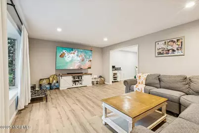 54 Tracy Drive, Manalapan Township, NJ 07726 - Photo 6