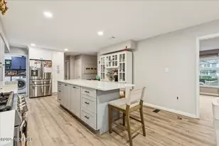 54 Tracy Dr, Manalapan Township, NJ 07726 - Photo 8