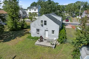 212 Seeley Ave, Keansburg, NJ 07734 - Photo 10