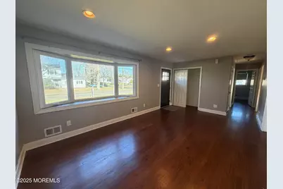 710 Dow Avenue, Oakhurst, NJ 07755 - Photo 4