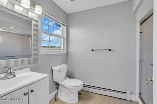 7 Alton Ct, Toms River Township, NJ 08757 - Photo 8